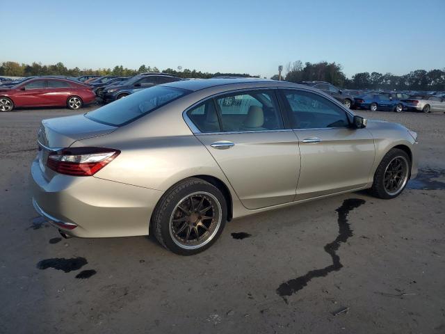 1HGCR2F35GA061382 - 2016 HONDA ACCORD LX 金色 照片 3