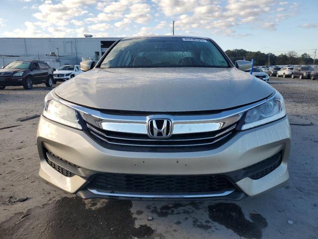 1HGCR2F35GA061382 - 2016 HONDA ACCORD LX 金色 照片 5