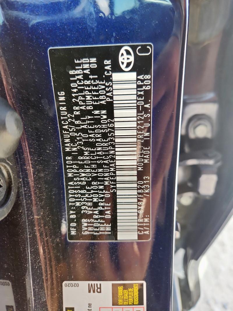 5YFEPMAE2NP335762 - 2022 TOYOTA COROLLA LE BLUE photo 13