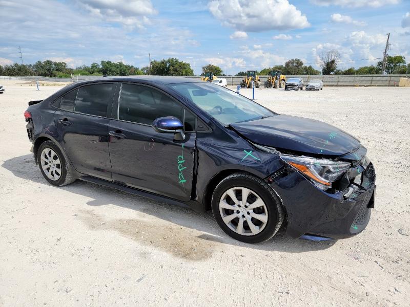 5YFEPMAE2NP335762 - 2022 TOYOTA COROLLA LE BLUE photo 4