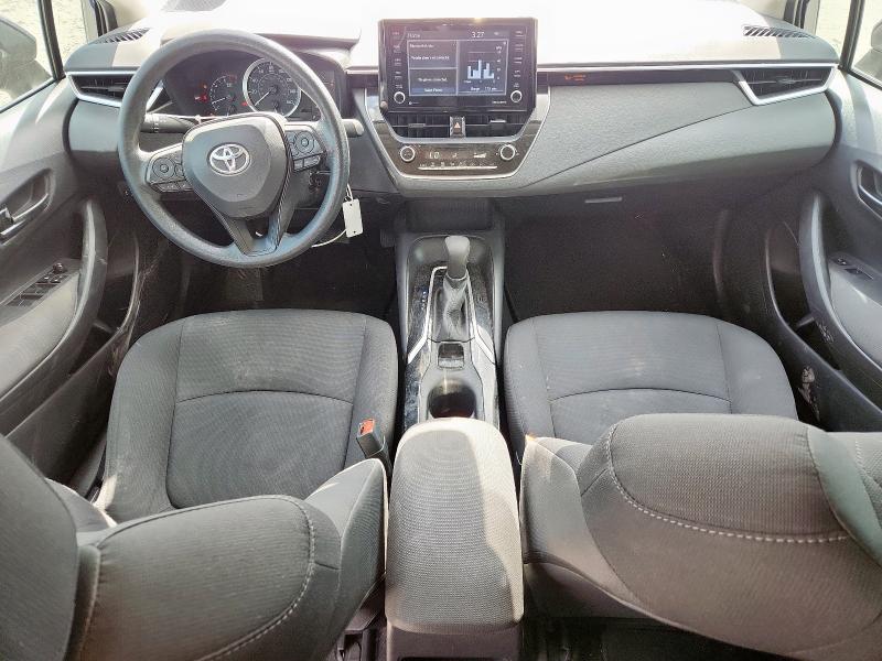 5YFEPMAE2NP335762 - 2022 TOYOTA COROLLA LE BLUE photo 8