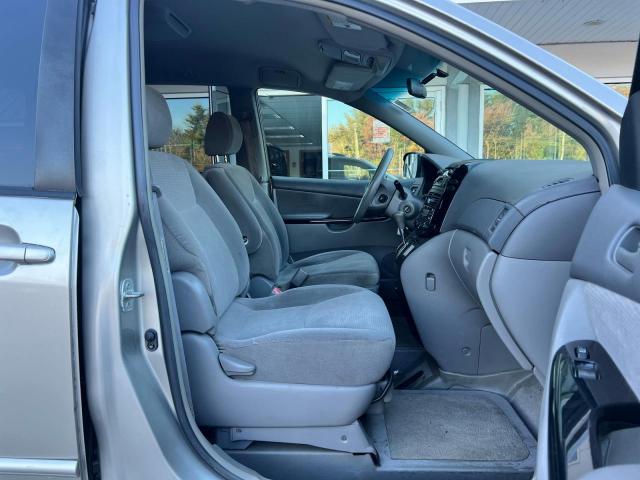 5TDZA23C85S291874 - 2005 TOYOTA SIENNA CE 银色 照片 5