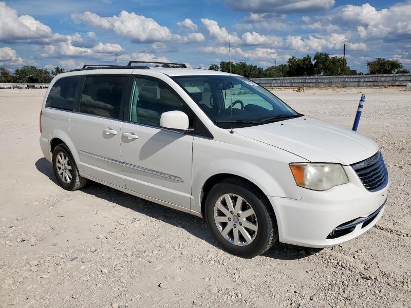 2C4RC1BG3DR721083 - 2013 CHRYSLER TOWN & COU TOURING Beyaz fotoğraf 4