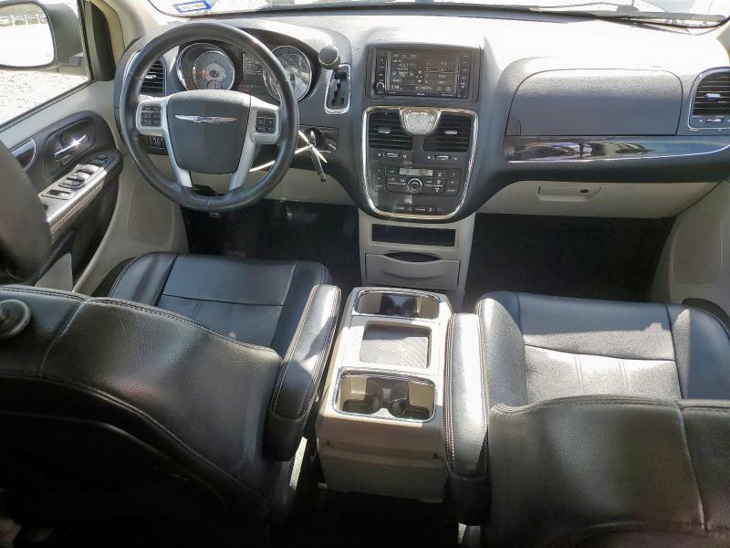 2C4RC1BG3DR721083 - 2013 CHRYSLER TOWN & COU TOURING Beyaz fotoğraf 8