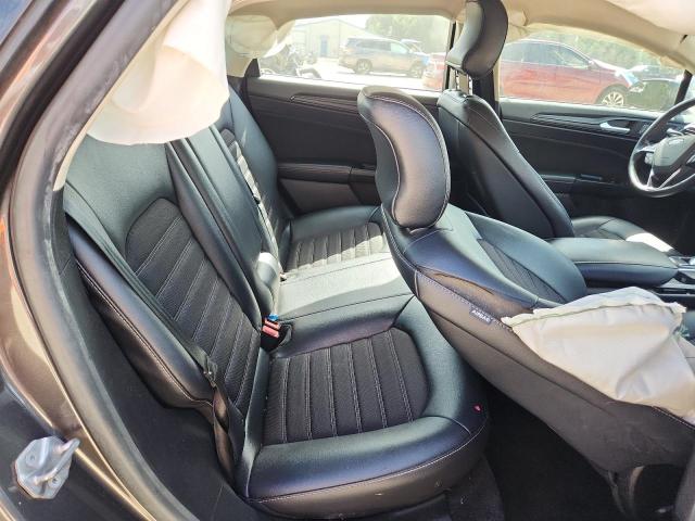 3FA6P0HD1JR218467 - 2018 FORD FUSION SE 灰色 照片 10