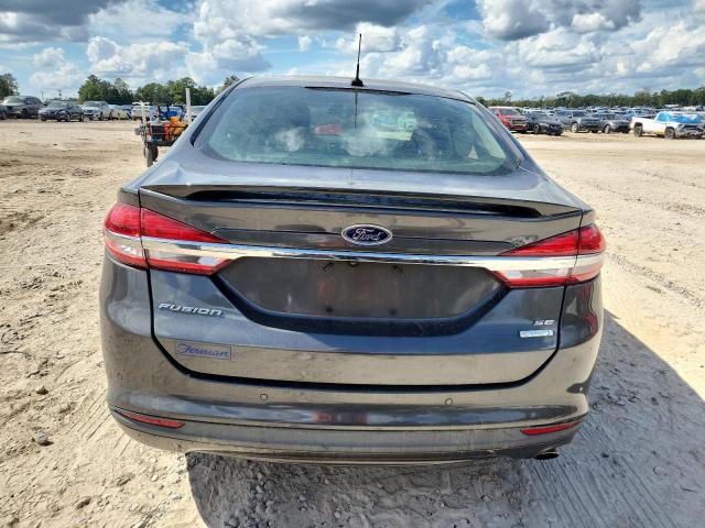 3FA6P0HD1JR218467 - 2018 FORD FUSION SE 灰色 照片 6