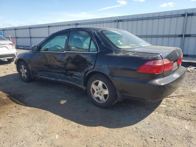 1HGCG1657WA030196 - 1998 HONDA ACCORD EX BLACK photo 2
