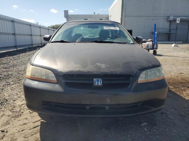 1HGCG1657WA030196 - 1998 HONDA ACCORD EX BLACK photo 5