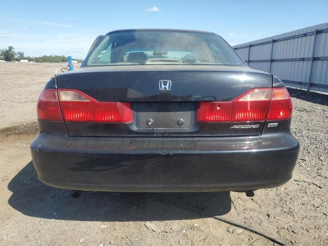 1HGCG1657WA030196 - 1998 HONDA ACCORD EX BLACK photo 6