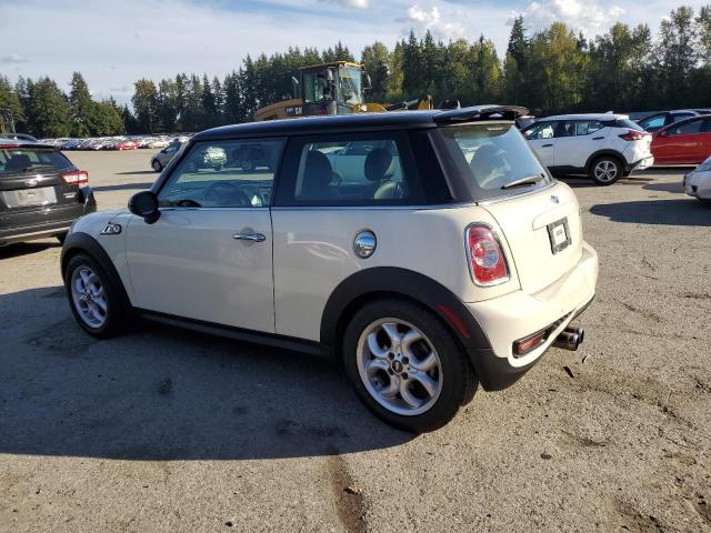 WMWSV3C55DT390937 - 2013 MINI COOPER S CREAM photo 2