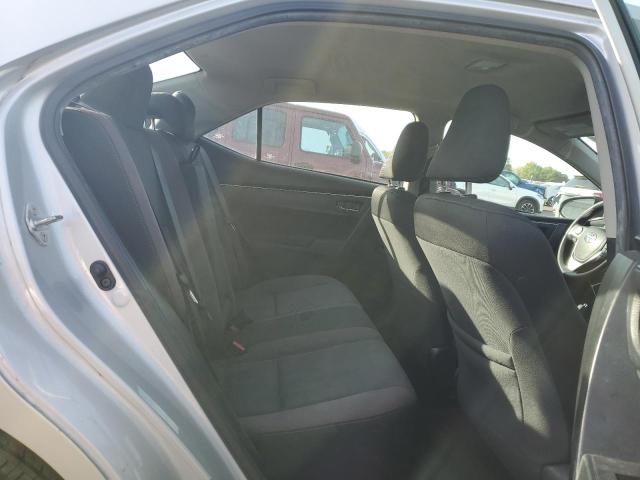 2T1BURHE4JC033656 - 2018 TOYOTA COROLLA L SILVER photo 10