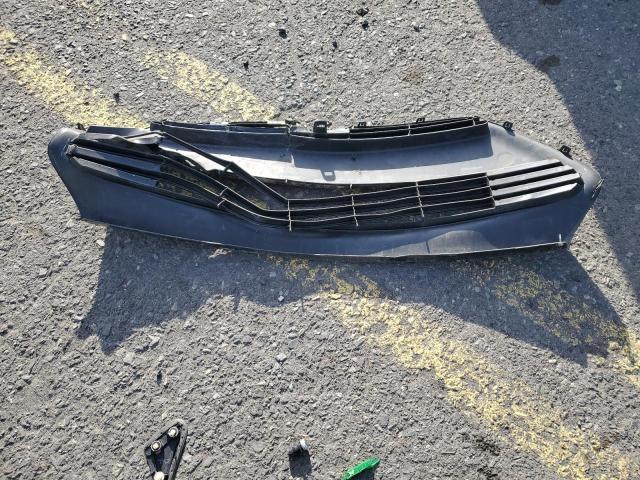 2T1BURHE4JC033656 - 2018 TOYOTA COROLLA L SILVER photo 12