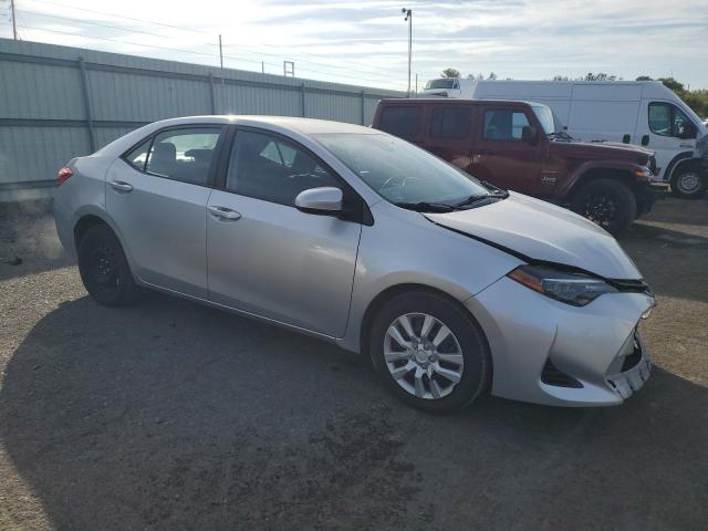 2T1BURHE4JC033656 - 2018 TOYOTA COROLLA L SILVER photo 4
