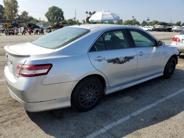 4T1BF3EKXBU160168 - 2011 TOYOTA CAMRY BASE SILVER photo 3