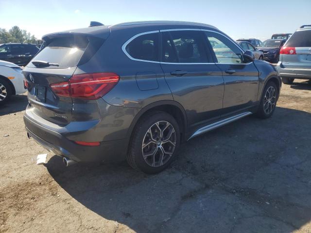 WBXJG9C07N5U60818 - 2022 BMW X1 XDRIVE28I GRAY photo 3