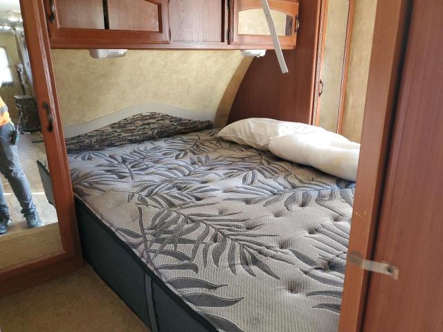 4YDT31027AB630466 - 2010 KEYSTONE OUTBACK WHITE photo 8