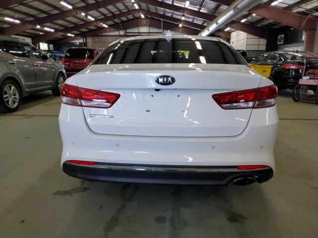 5XXGT4L34JG274899 - 2018 KIA OPTIMA LX WHITE photo 6