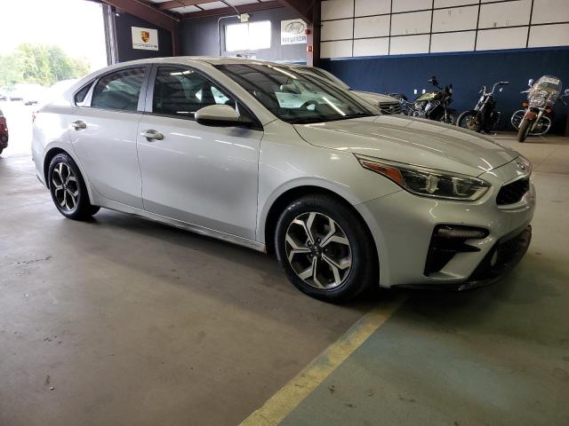 3KPF24AD5KE086624 - 2019 KIA FORTE FE 银色 照片 4