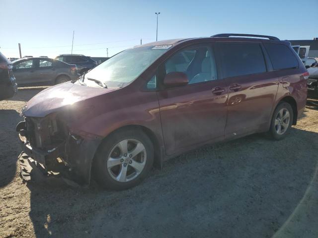 2013 TOYOTA SIENNA LE, 