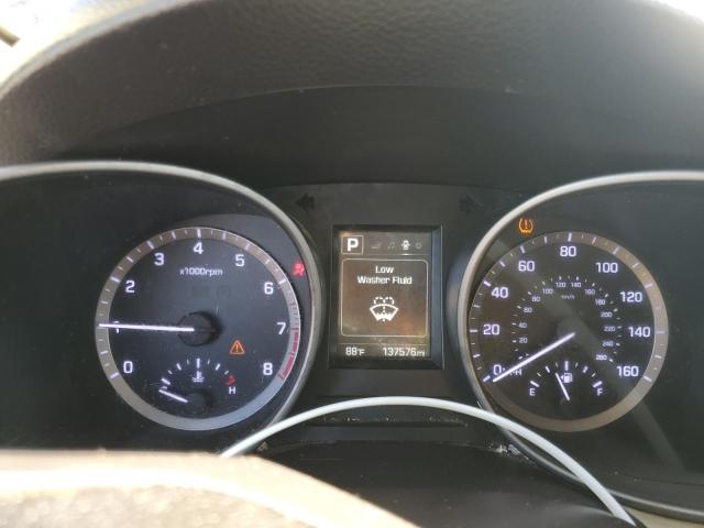 5XYZT3LB5JG560895 - 2018 HYUNDAI SANTA FE S GRAY photo 9