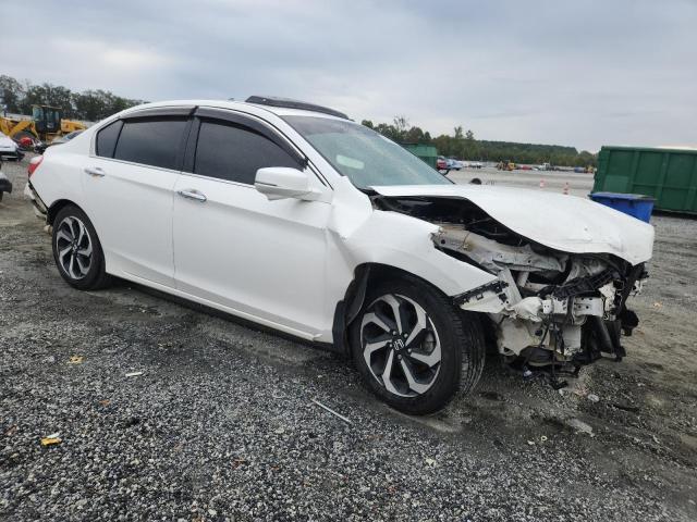 1HGCR2F8XFA031742 - 2015 HONDA ACCORD EXL WHITE photo 4
