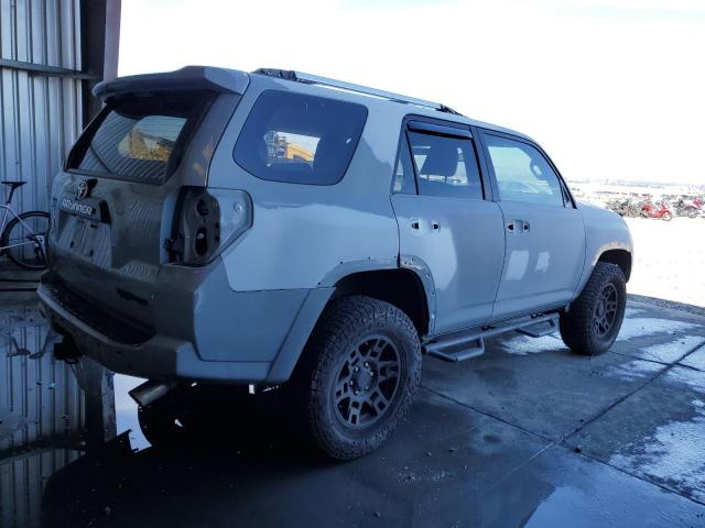 JTEBU5JR8H5440761 - 2017 TOYOTA 4RUNNER SR5/SR5 PREMIUM Сұр фото 3