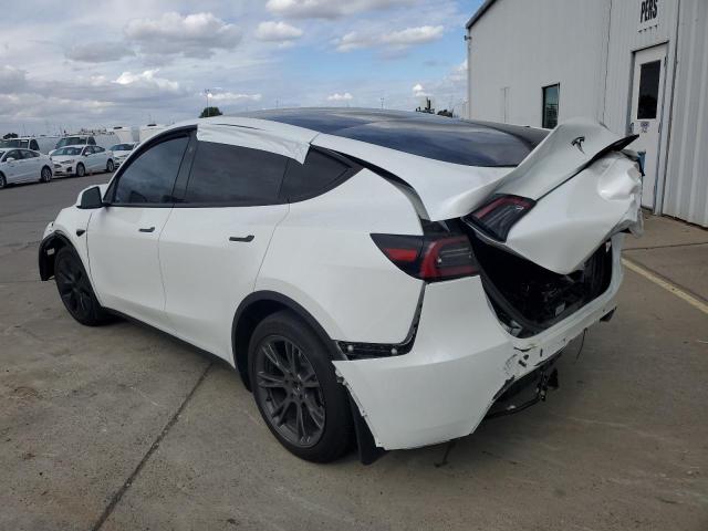 7SAYGAEE6SF248950 - 2025 TESLA MODEL Y WHITE photo 2