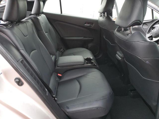 JTDKARFP0J3071052 - 2018 TOYOTA PRIUS PRIM 银色 照片 10