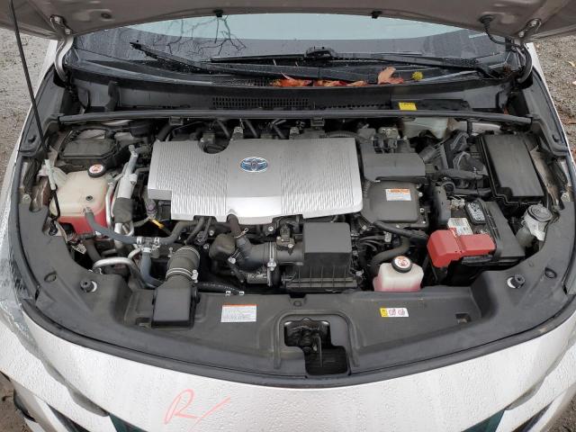 JTDKARFP0J3071052 - 2018 TOYOTA PRIUS PRIM 银色 照片 11