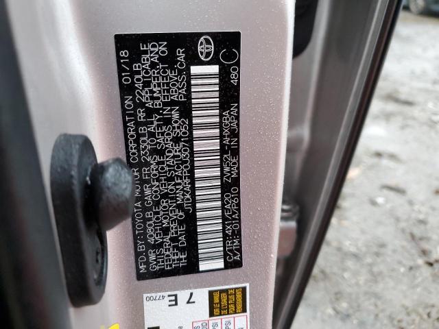 JTDKARFP0J3071052 - 2018 TOYOTA PRIUS PRIM 银色 照片 13