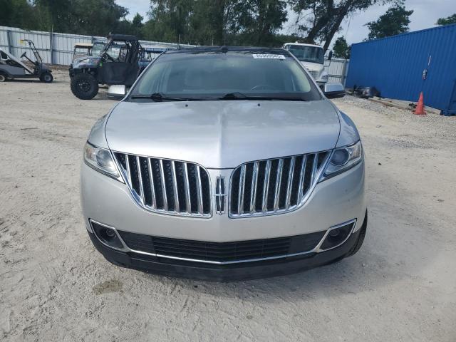 2LMDJ6JK1DBL26024 - 2013 LINCOLN MKX 银色 照片 5