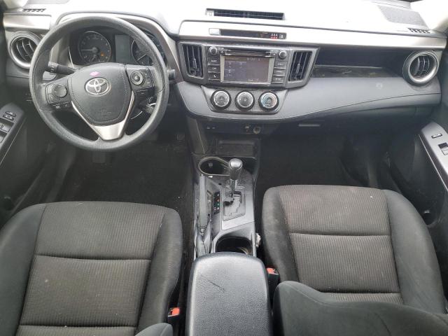 JTMBFREV1JJ726333 - 2018 TOYOTA RAV4 LE 黑色 照片 8