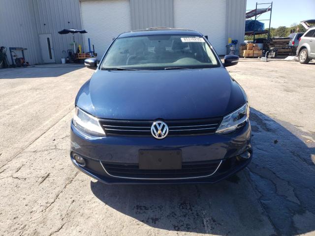 3VWLX7AJ6BM079020 - 2011 VOLKSWAGEN JETTA SEL BLUE photo 5