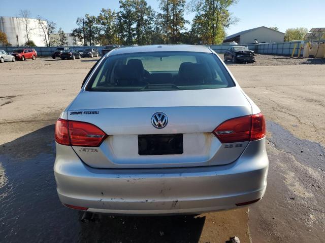 3VWBZ7AJ8BM369720 - 2011 VOLKSWAGEN JETTA SE SILVER photo 6