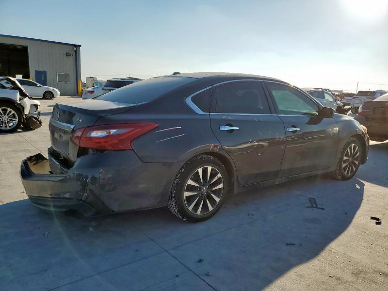 1N4AL3AP9JC204813 - 2018 NISSAN ALTIMA 2.5 Чорний фото 3