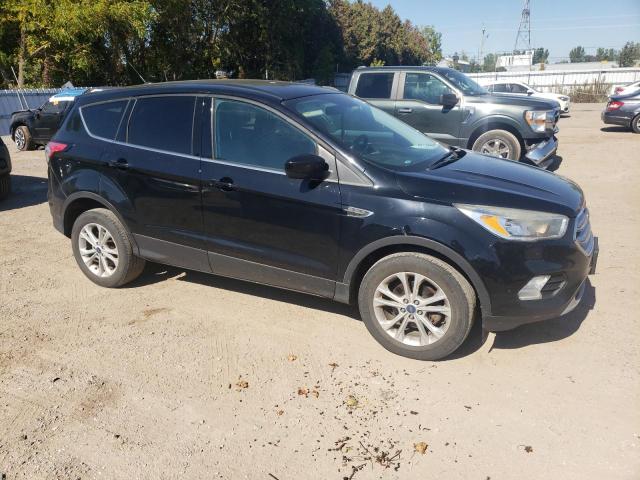 1FMCU0GD1HUE41517 - 2017 FORD ESCAPE SE BLACK photo 4