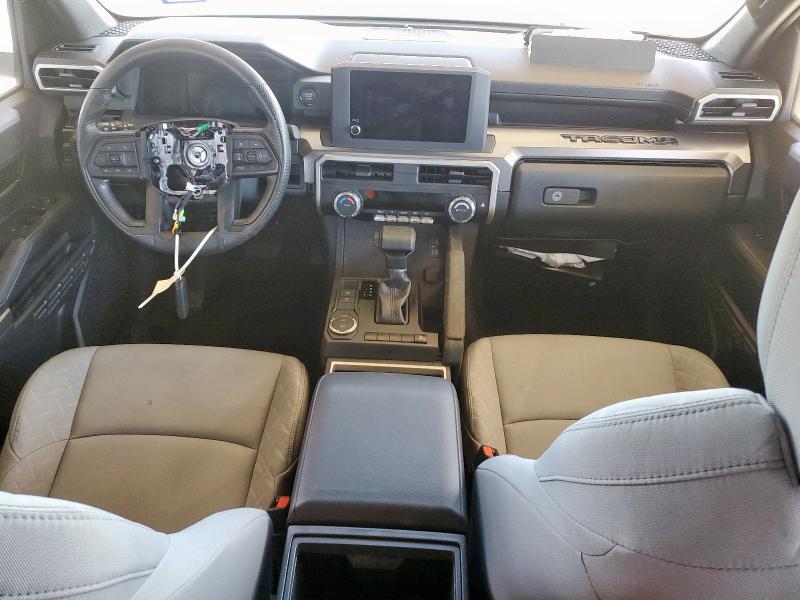 3TYKB5FN7RT012485 - 2024 TOYOTA TACOMA DOUBLE CAB Biały zdjęcie 8