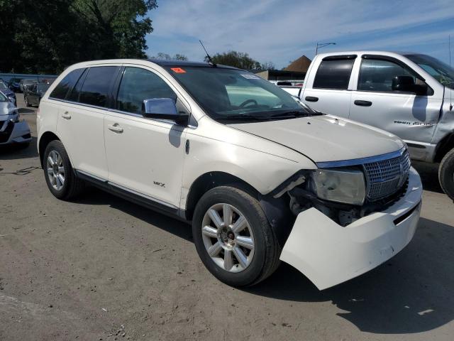 2LMDU88C58BJ39165 - 2008 LINCOLN MKX WHITE photo 4