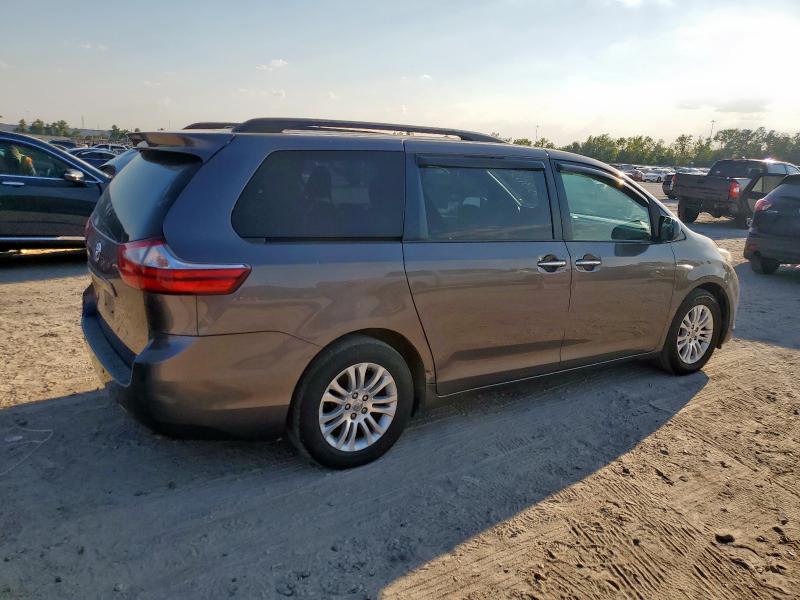 5TDYZ3DC5HS802745 - 2017 TOYOTA SIENNA XLE 灰色 照片 3