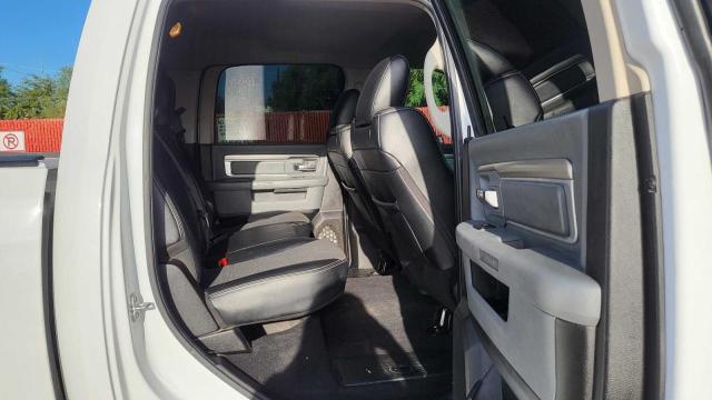 1C6RR6LT0KS586476 - 2019 RAM 1500 CLASSIC SLT Ақ фото 6