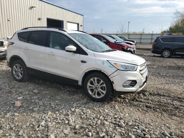 1FMCU0GD4HUD19699 - 2017 FORD ESCAPE SE WHITE photo 4