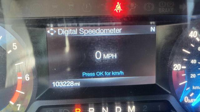 1FMJU1JT5GEF44834 - 2016 FORD EXPEDITION XLT Silber Foto 8