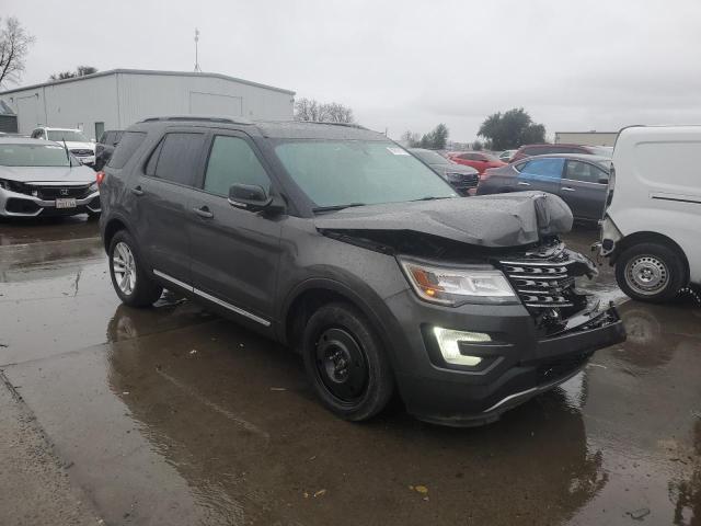 1FM5K7DH5HGD41918 - 2017 FORD EXPLORER XLT 灰色 照片 4