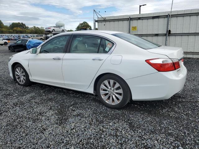 1HGCR2F74FA170465 - 2015 HONDA ACCORD EX WHITE photo 2