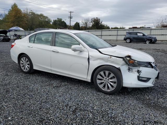 1HGCR2F74FA170465 - 2015 HONDA ACCORD EX WHITE photo 4
