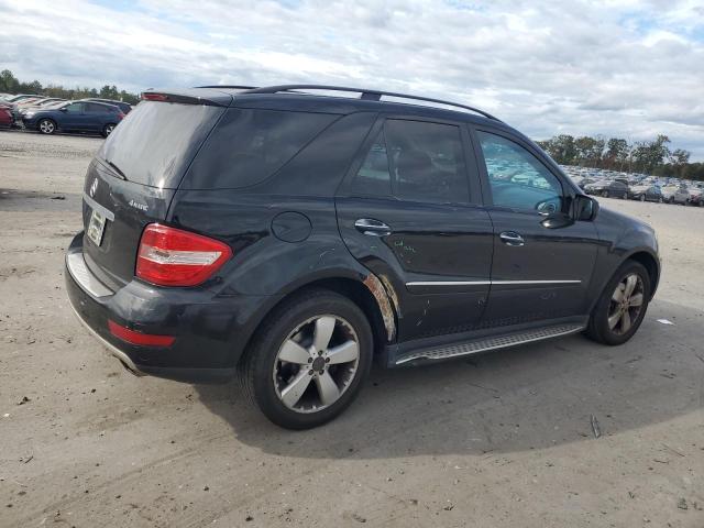 4JGBB86E99A493829 - 2009 MERCEDES-BENZ ML 350 BLACK photo 3