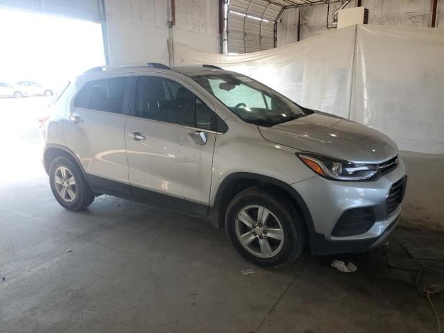 3GNCJPSB5JL267423 - 2018 CHEVROLET TRAX 1LT ვერცხლისფერი ფოტო 4