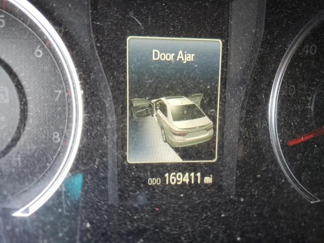 4T1BF1FK5FU048824 - 2015 TOYOTA CAMRY LE BLACK photo 9