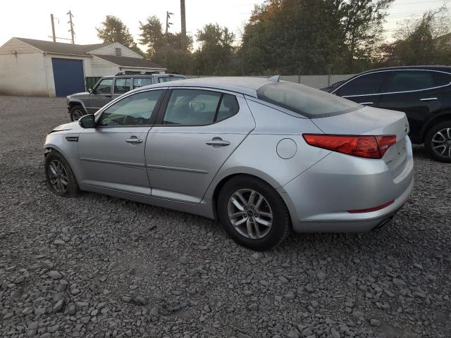 KNAGM4A74B5099690 - 2011 KIA OPTIMA LX 银色 照片 2