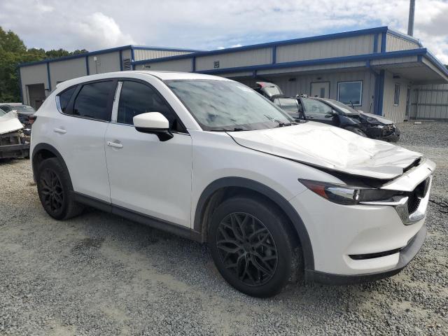 JM3KFACM2J1349465 - 2018 MAZDA CX-5 TOURING كريمي صورة 4